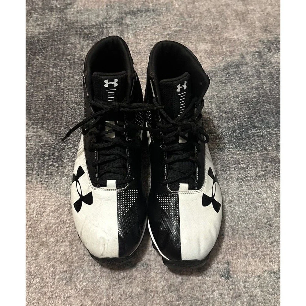 Under Armour Renegade Football Cleats Men's 10.5 Black White 1302817-011 Mid Top